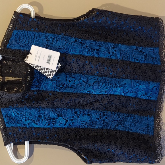 DVF NWT lace crop sleeveless top. Royal Blue and black. Size 10. - Picture 14 of 16
